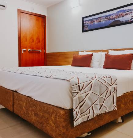 LUXO LATERAL CAMA CASAL - PCD